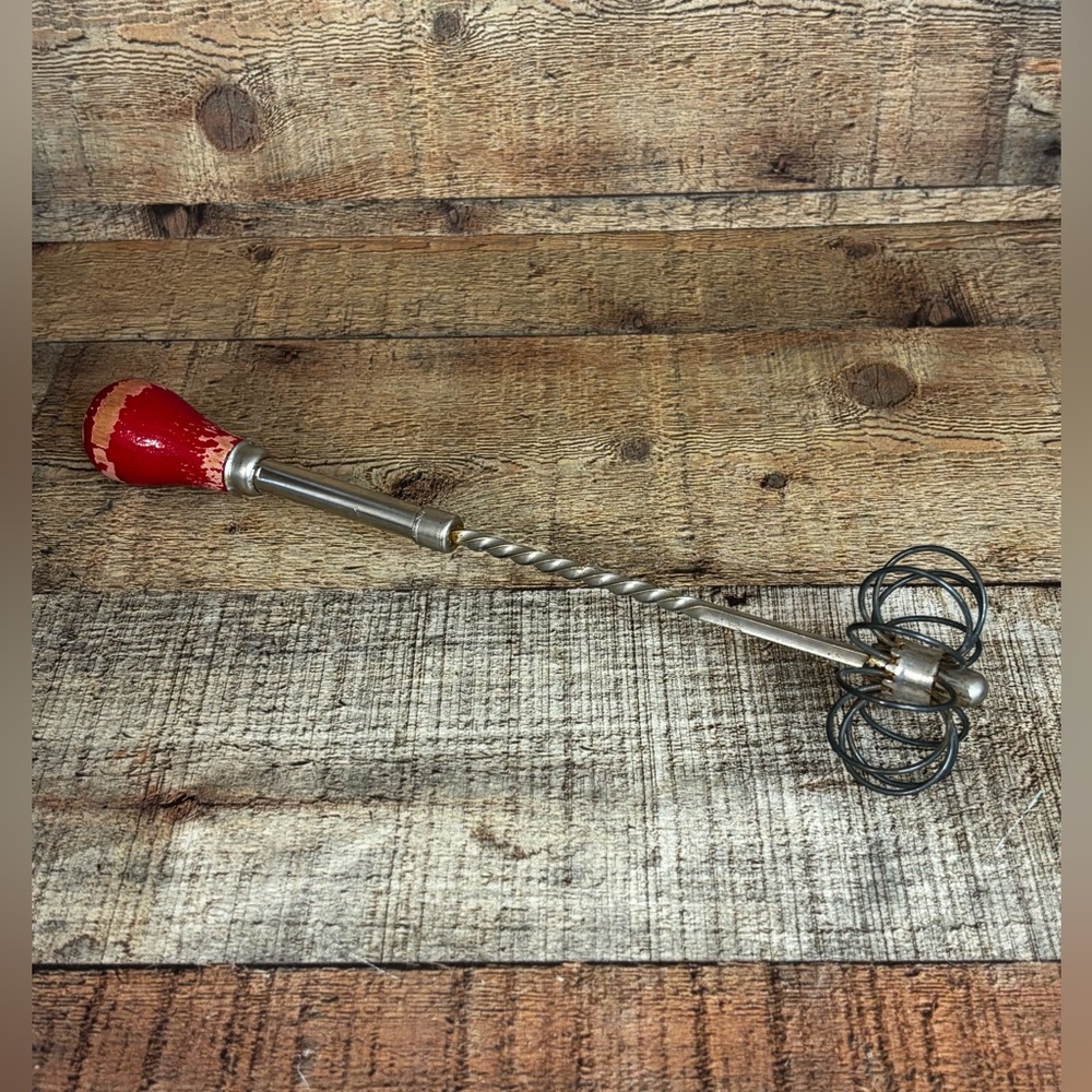 Early 1900’s Red Knob Iron Push Egg Beater Hand Blender Mixer England 11” Works